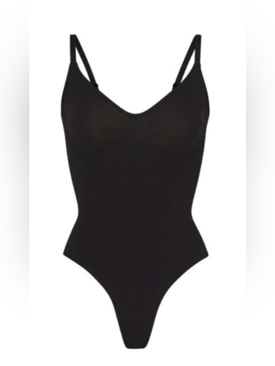 SKIMS Tops - SKIMS Onyx Molded Underwire Bodysuit XS